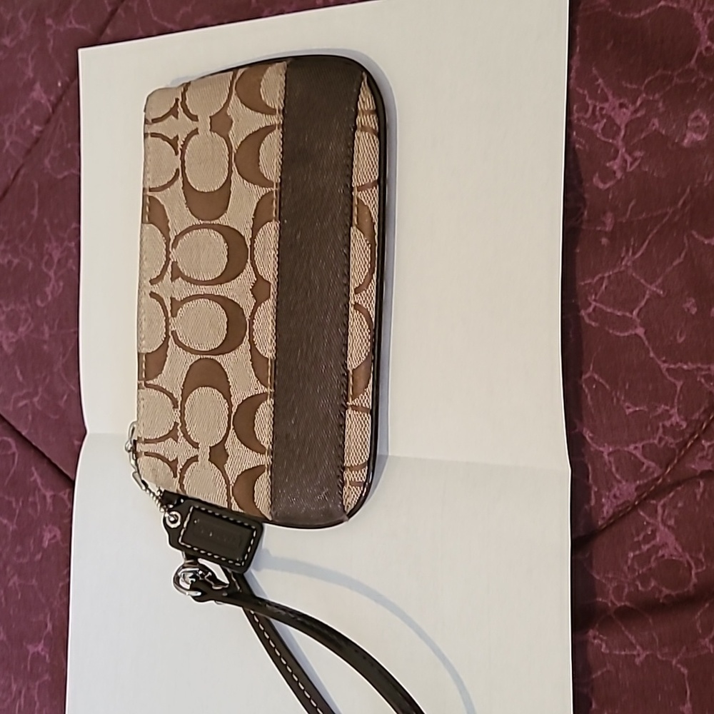 *Host Pick* COACH  ROWAN BROWN  CANVAS WRISTLET LEATHER INSIGNIA AND LEATHER S…